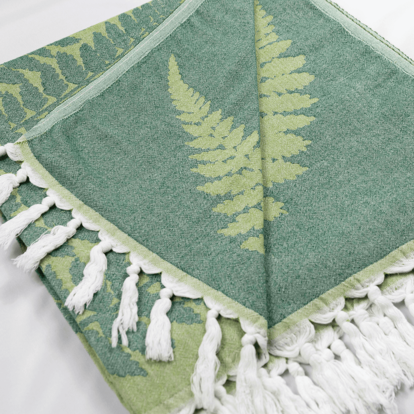 Turkish Towels Canada | Set in Fern Green Towels Éditions Traditions & Modernité Inc. FERNGREENKNOTSET