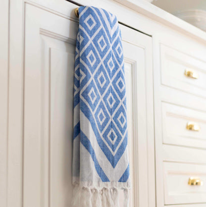Spa Quality Turkish Hand Towel in Blue & White Geometric Diamond Hair Towels Éditions Traditions & Modernité Inc. GEOBLUEKNOTHAND